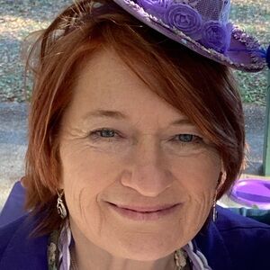 Meet your Posher, Regina